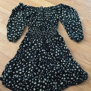 Floral Black Dress / Off The Shoulder / Size S / Never Worn